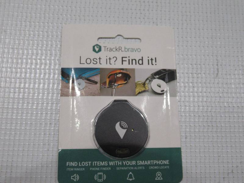 lot 710 image: NEW TrackR Bravo Bluetooth Tracker - Black