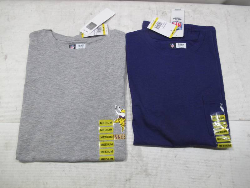 lot 421 image: NEW Pair of WOMENS Short Sleeve Minnesota Vikings T-Shirts - Gray and Purple - LARGE