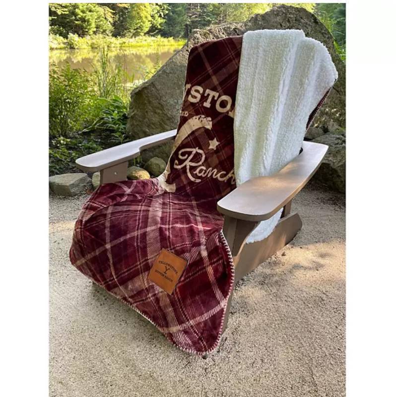 lot 255 image: NEW Yellowstone Silk Touch Sherpa Reverse Throw, 60 x 70 - Yellowstone Tartan