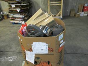 lot 103 image: Pallet of Store Overstock Store and Ecommerce Product and Returns