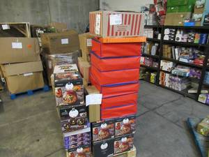lot 113 image: Pallet of Store Overstock Store and Ecommerce Product and Returns