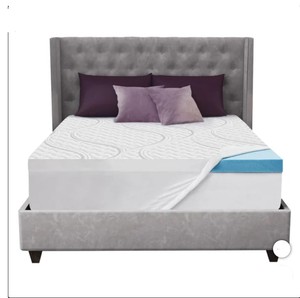 lot 218 image: NEW Novaform ComfortGrande 3 Gel Memory Foam Mattress Topper - King