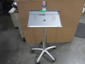 lot 3 image: Global Industries Laptop Stand Workstation With Adjustable Height & Security Bar  Without Retractable Mouse Tray 