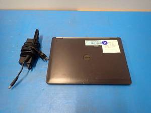 lot 39 image: Dell&nbspLatitude E7470 Laptop &nbspINTEL CORE I5-6300U 2.50 Ghz  8GB DDR4 SDRAM  256GB HDD  14 screen with 2560 x 1440 HD Resolution  Includes Charger