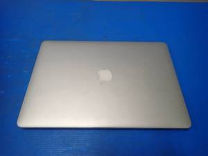lot 47 image: Apple&nbspMacBookPro11,2 Laptop &nbspINTEL CORE I7-4960HQ 2.6 Ghz  16GB DDR3 SDRAM  500GB HD  15.4 screen with 2880 x 1800 HD Resolution  Includes IOS and Charger  Anti-Glare film is peeling 