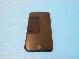 lot 66 image: Apple&nbspiPhone 7 A1778  32GB of storage  Cellular Carrier Unlocked  Includes Charging Cable  Light scratches on screen