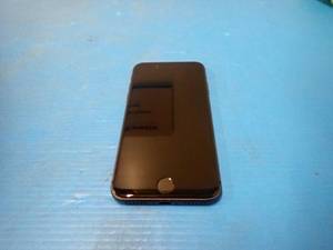lot 70 image: Apple&nbspiphone 8 A1863  64GB of storage  Cellular Carrier Unlocked  Includes Charging Cable  Light scratches on screen