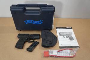 lot 1C image: Walther PPS 9mm Semi-Auto Pistol - 2 Magazines