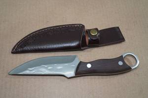 lot 4 image: Odins Hunting Knife with Leather Sheath