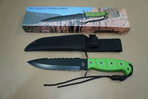 lot 7 image: Tac Assault Commander Hunting Knife
