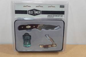 lot 28 image: Old Timer Knife Set with Shot Glass