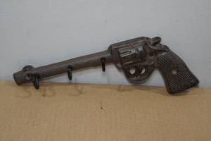 lot 107 image: Cast Iron Revolver Coat Hook