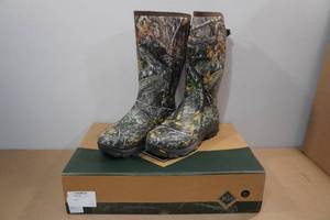 lot 116 image: Muck Boots Mens Arctic Ice XF Boots -Size 13