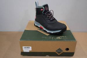 lot 117 image: Muck Boots Womens Apex Lace-Up Boots -Size 11