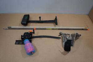 lot 132 image: Bow Fishing Gear -Arrows, Quiver, Release