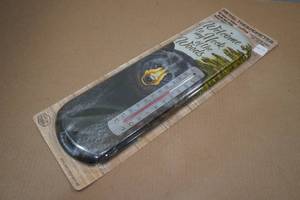 lot 135 image: Metal Thermometer