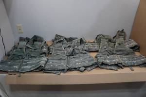 lot 178 image: 6 Tactical Vests