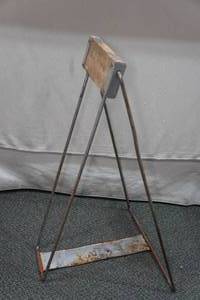 lot 193 image: Outboard Motor Stand