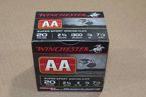 lot 294 image: 25 Winchester AA 20 Gauge 2-34 7-12 Shot Shotshells