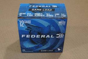 lot 297 image: 25 Federal Game Load 12 Gauge 2-34 7-12 Shot Shotshells