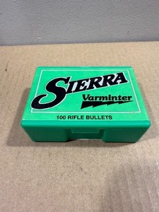 lot 196 image: 50 Sierra 7mm .284 100 Gr HP Bullets