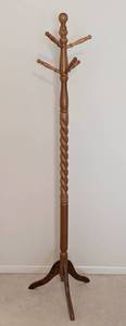 lot 43 image: Spindle Wood Coat Rack