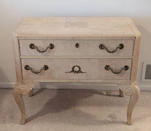 lot 23 image: Henredon Charles X Blonde Wood Nightstand
