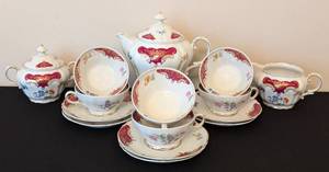 lot 39 image: Verbano Painted Porcelain Tea Set