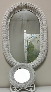 lot 120 image: Beautiful White Oval Wicker Wall Mirror and Small Round Table Mirror Decor