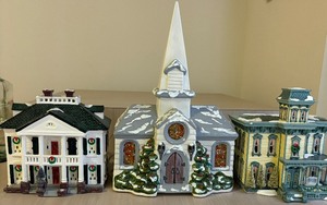 lot 173 image: Three Department 56 Buildings
