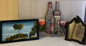 lot 174 image: Lovely Lot of Three Different Wall Art Decor
