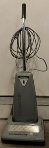 lot 183 image: Vintage Vacuum by Panasonic Jet-Flo MC 5237