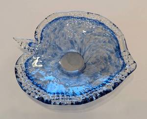 lot 119 image: Small Blue Murano Glass Dish