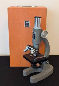 lot 82A image: Small Selsi Microscope and Case