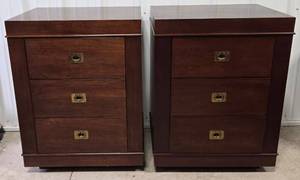 lot 8 image: Set of LANE Nightstands or End Tables