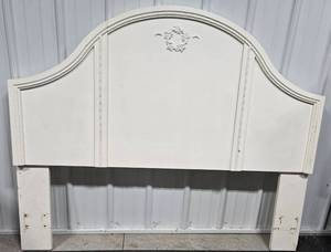 lot 90 image: White Shabby Chic Queen Headboard