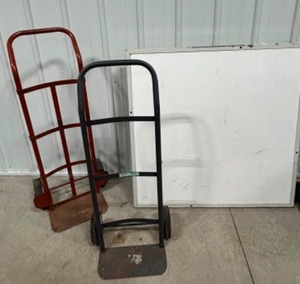 lot 65 image: MOVING DAY Dollies and Large Moving Platform