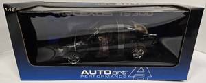 lot 119 image: Autoart 2002 LEXUS IS300 Diecast Model Car in Box