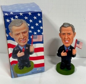 lot 69 image: Vintage GEORGE BUSH Bobble Head True American Resin New in Box