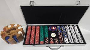 lot 48 image: Vintage Wooden Poker Chip Caddy & Case of Poker Chips