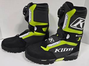 lot 178 image: KLIM Klutch GTX Snowmobile Boots