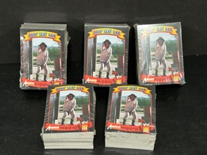 lot 129 image: Vintage AMERICAN LASER GAMES Character Trading Cards Complete x 5