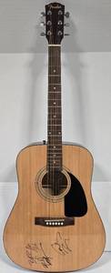 lot 1 image: BIG & RICH Signature Signed Fender Acoustic Guitar 