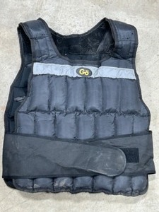 lot 159 image: GoFit Adjustable Weighted Workout Vest 40 Pounds Resistant