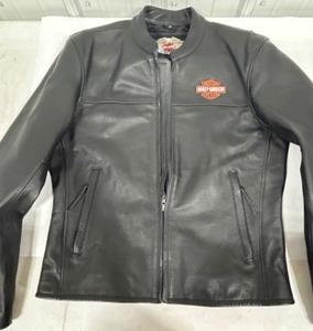 lot 80 image: HARLEY DAVIDSON Leather Motorcycle JACKET Mens M