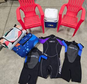 lot 215 image: Beach Time Fun - Kid Adirondack Chairs, Picnic Blankets & Wetsuits