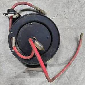 lot 229 image: Retractable Power Hose Reel 