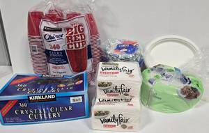 lot 298 image: Bulk Kirkland Entertaining Serving Products