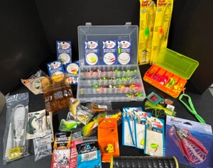 lot 327 image: FISHING Accessories Many New in Package Sinkers, Hooks, Leads, Snaps, Spinners & More