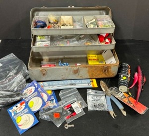 lot 354 image: Vintage Grandpas Old Metal Tackle Box full of New and Used Fishing Items With Key
